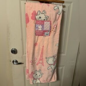 Disney Aristocats Marie Blanket